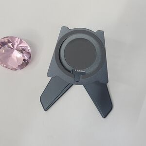 ADJUSTABLE SUPPORT FOR IPHONE MAGNETIC CHARGER  NEW